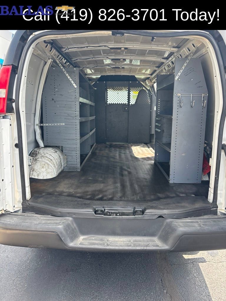 Certified 2017 GMC Savana 2500 Extended RWD image 18