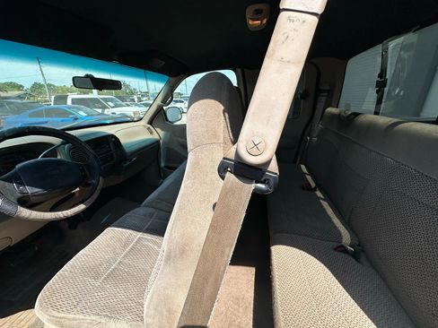 Used 1999 Ford F150 2WD SuperCab image 12