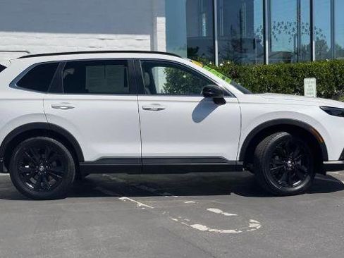 Used 2023 Honda CR-V Sport Touring image 3