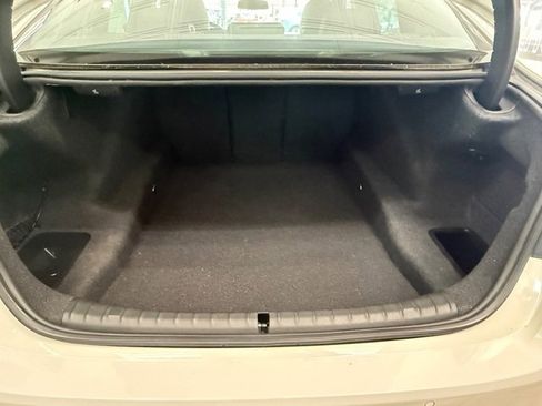 Used 2018 BMW 530i RWD image 16