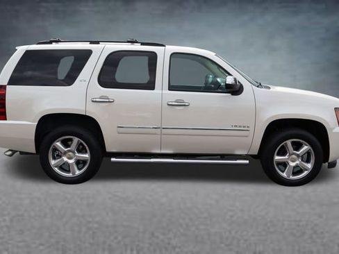 Used 2013 Chevrolet Tahoe LTZ AWD/4WD image 2