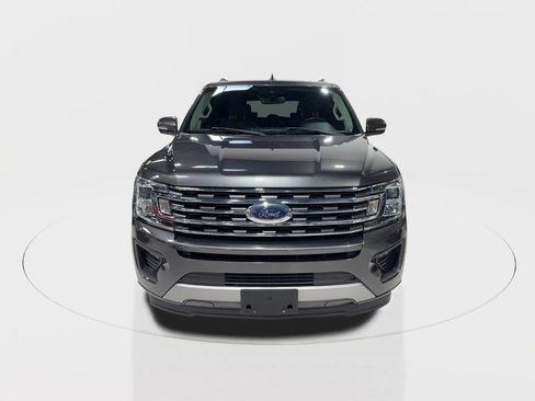 Used 2021 Ford Expedition XLT image 3