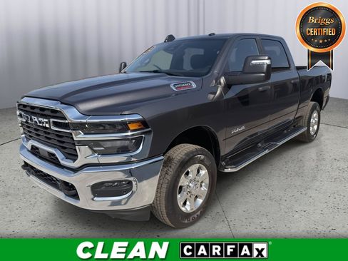 Used 2026 RAM 2500 Big Horn AWD/4WD image 1