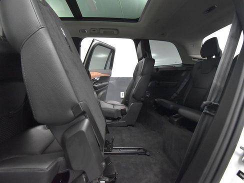 Used 2022 Volvo XC90 T8 Inscription Expression w/ Climate Package image 42