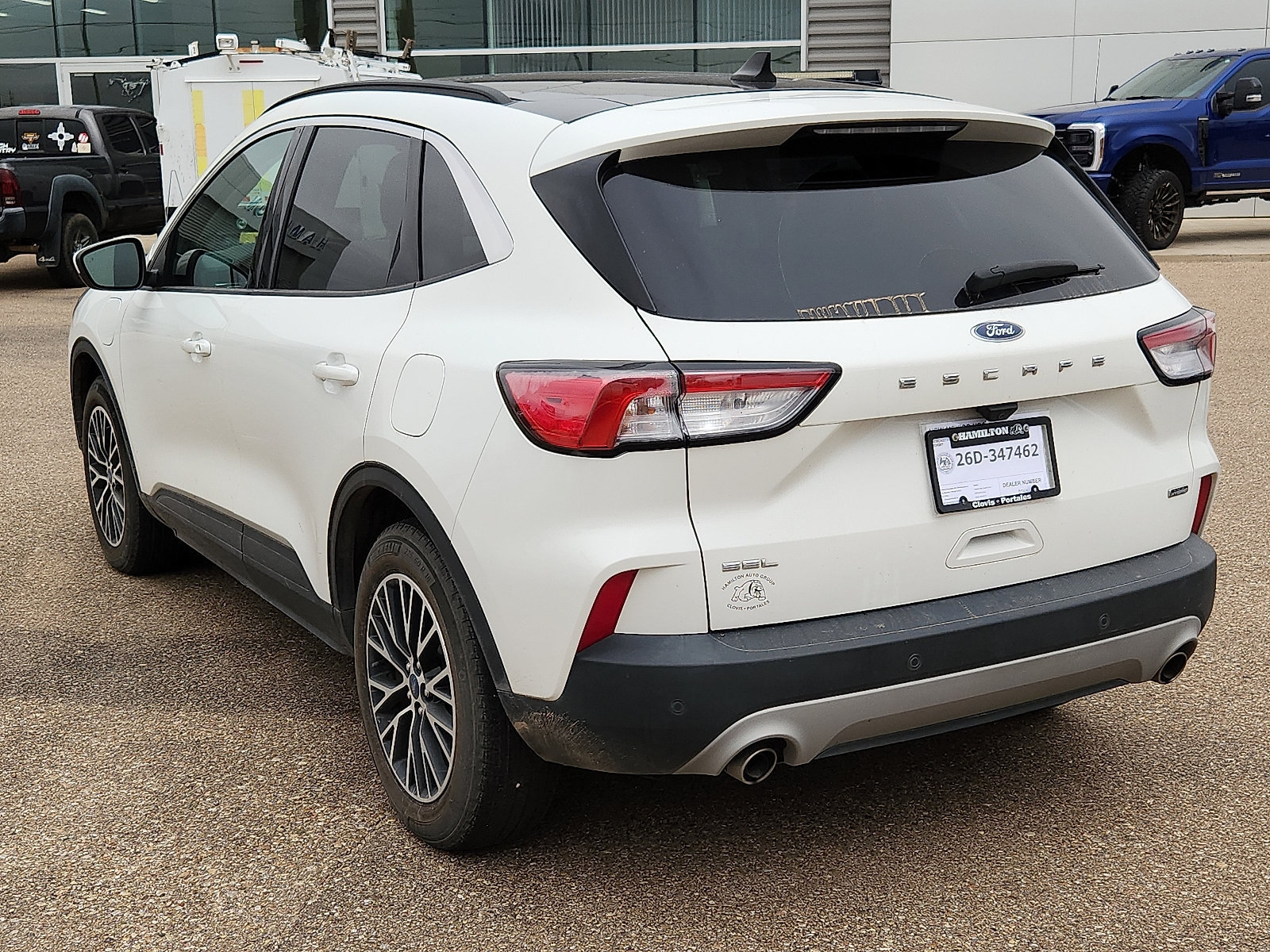 Used 2022 Ford Escape SEL FWD image 2