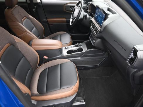 Used 2025 Ford Bronco Sport Outer Banks w/ Outer Banks Tech Package+ AWD/4WD image 9