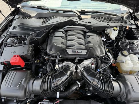 Used 2024 Ford Mustang GT Premium image 12