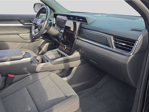 Used 2025 GMC Terrain Elevation AWD/4WD image 24