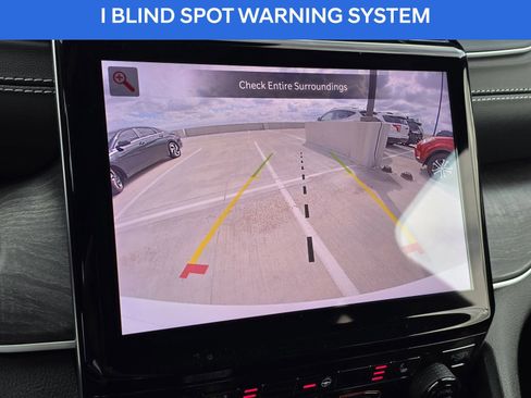 Used 2025 Jeep Grand Cherokee Limited image 22