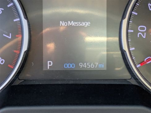 Used 2019 Toyota RAV4 LE image 30