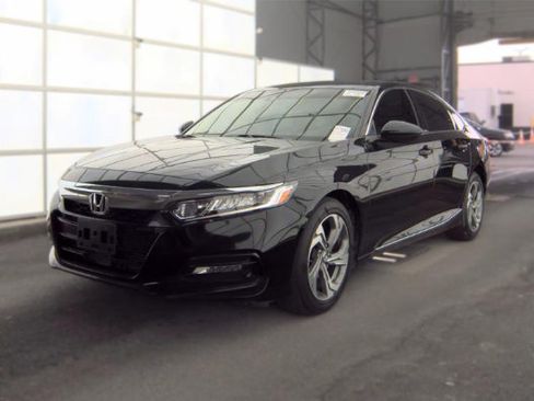 Used 2018 Honda Accord EX image 3