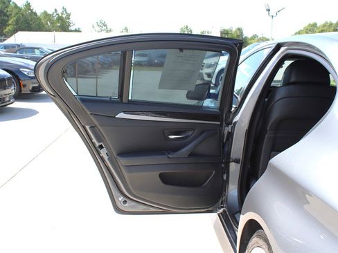 Used 2013 BMW 550i Sedan image 28