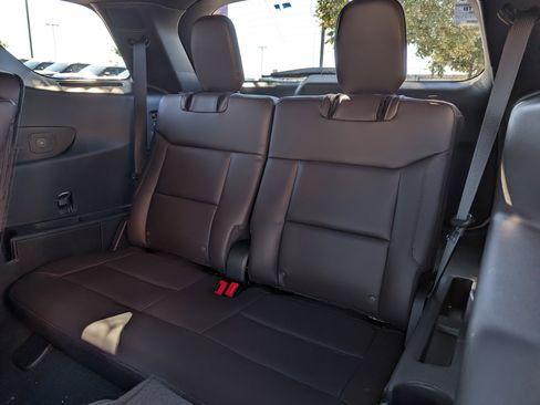 New 2026 Ford Explorer Platinum image 25