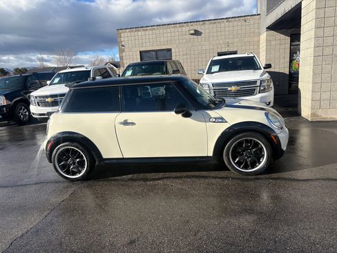 Used 2010 MINI Cooper S image 5