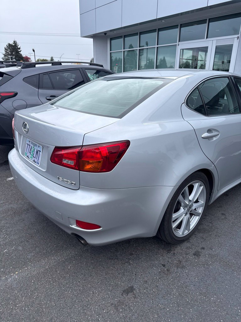 Used 2006 Lexus IS 250 RWD image 3