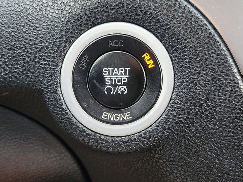 Used 2014 Chrysler 300 w/ Driver Convenience Group image 16