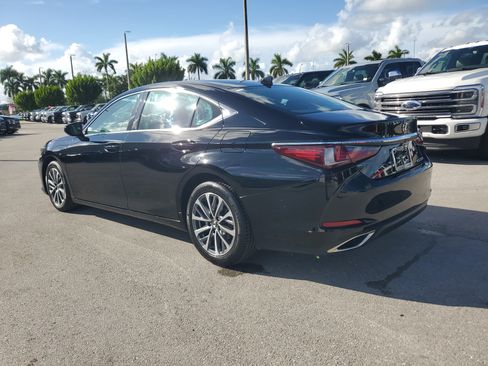 Used 2023 Lexus ES 350 image 7