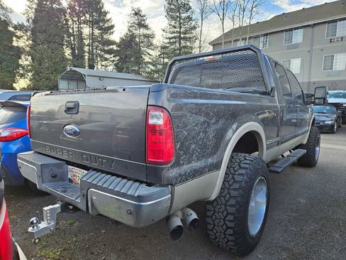Used 2008 Ford F350 Lariat image 2