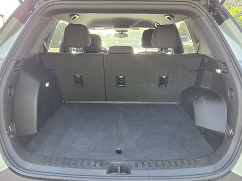 Certified 2025 Chevrolet Equinox LT w/ Midnight Edition FWD image 13