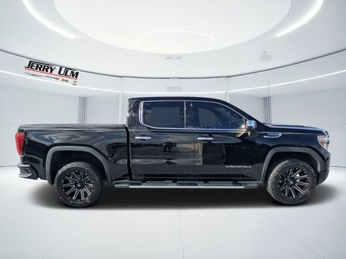 Used 2019 GMC Sierra 1500 Denali w/ Driver Alert Package II AWD/4WD image 2