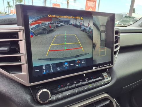 Used 2024 Toyota Tundra Limited AWD/4WD image 25