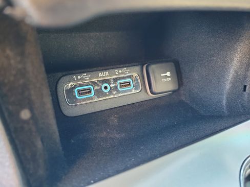 Used 2019 Jeep Grand Cherokee Limited image 34