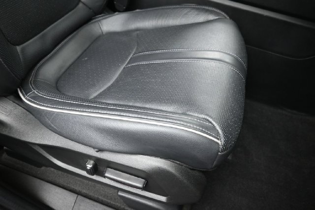 Used 2023 Honda Pilot Elite image 12