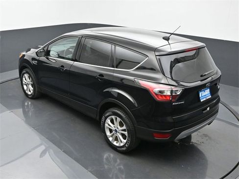 Used 2017 Ford Escape SE image 14