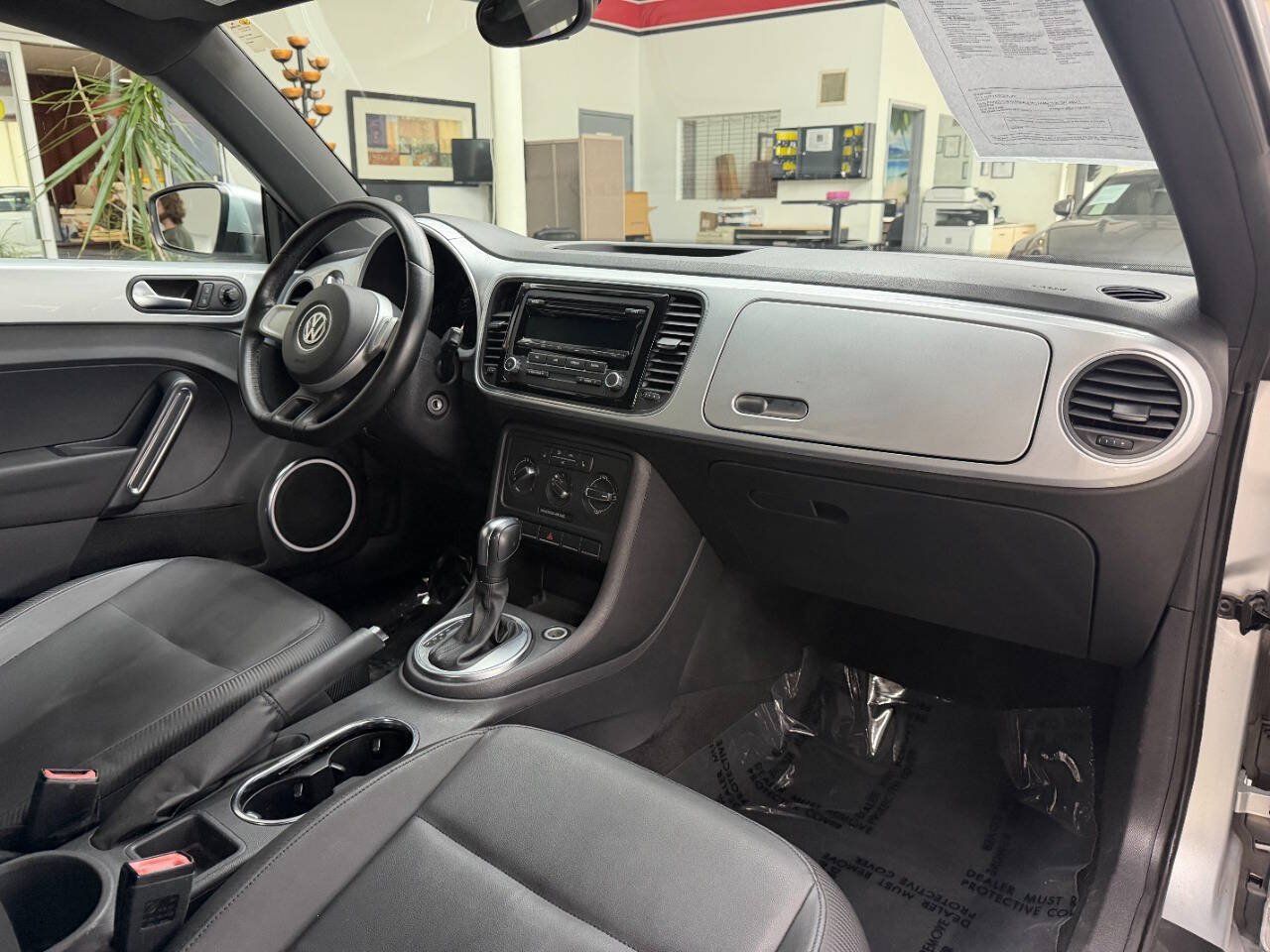 Used 2012 Volkswagen Beetle 2.5 FWD image 14