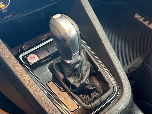 Used 2017 Volkswagen Jetta SEL image 17