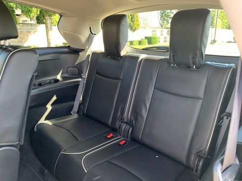 Used 2017 INFINITI QX60 AWD w/ Premium Plus Package image 18