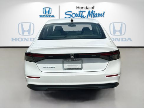 New 2025 Honda Accord SE image 5