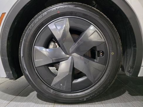 Used 2025 Toyota Prius LE image 22