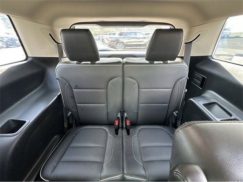 Used 2019 GMC Acadia Denali w/ Technology Package image 13