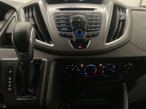 Used 2019 Ford Transit 350 XLT RWD image 10
