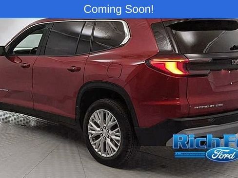Used 2024 GMC Acadia Elevation AWD/4WD image 4