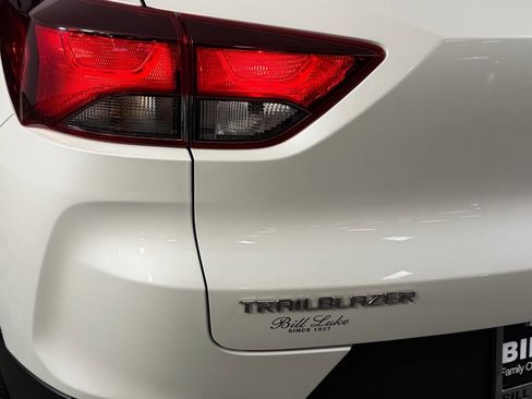 Used 2024 Chevrolet TrailBlazer LT image 12