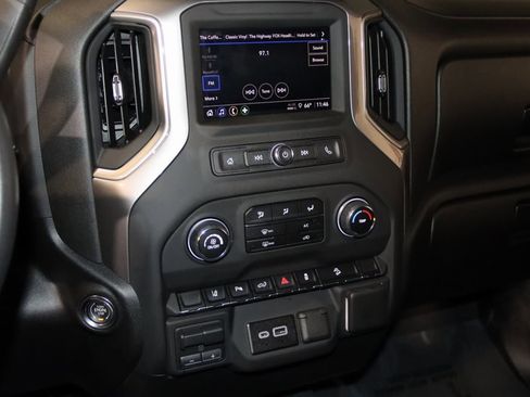 Used 2026 Chevrolet Silverado 2500 Custom w/ Custom Value Package image 43