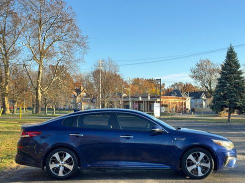 Used 2020 Kia Optima S FWD image 9