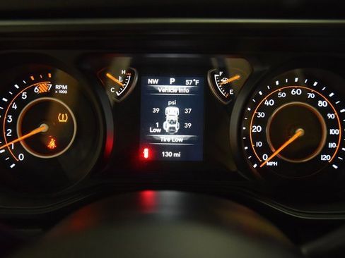 Used 2025 Jeep Wrangler Sport image 46