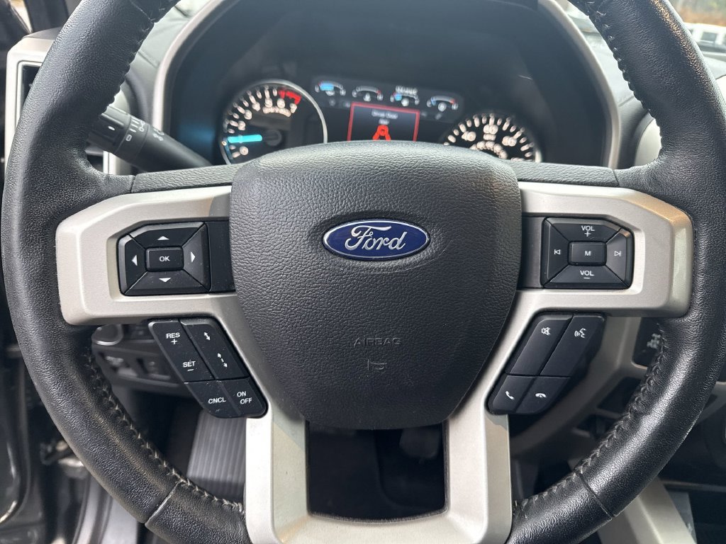 Used 2019 Ford F150 Lariat w/ Equipment Group 502A Luxury AWD/4WD image 16