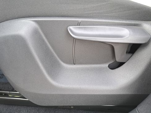 New 2025 Volkswagen Tiguan S image 28