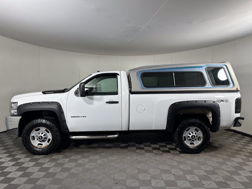 Used 2011 Chevrolet Silverado 2500 W/T w/ Snow Plow Prep Package AWD/4WD image 2