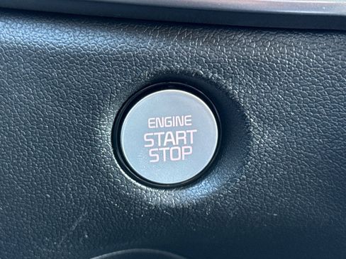 Certified 2025 Kia Sorento S image 35