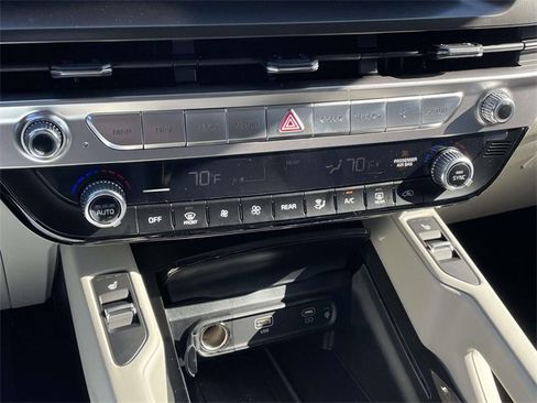New 2025 Kia Telluride S image 37