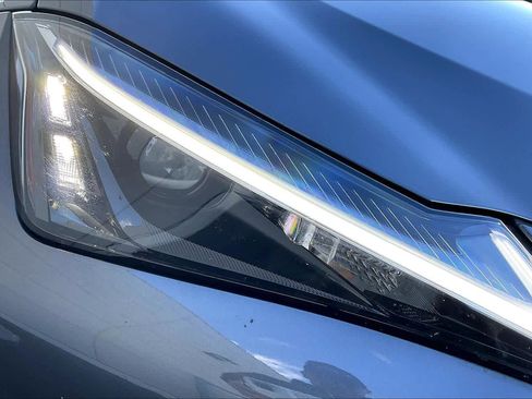 Used 2025 Lexus UX 300h F SPORT Design w/ Cold Area Package image 27