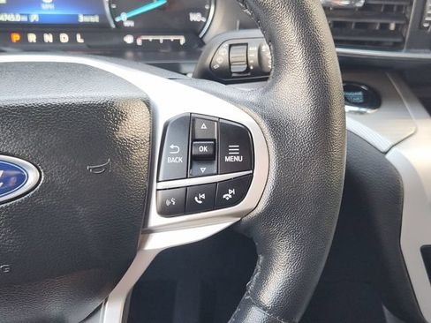 Used 2023 Ford Explorer XLT w/ Equipment Group 202A AWD/4WD image 30