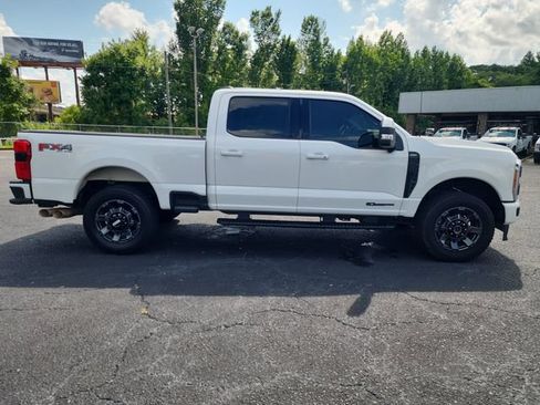 Used 2023 Ford F250 Lariat w/ Lariat Ultimate Package AWD/4WD image 7