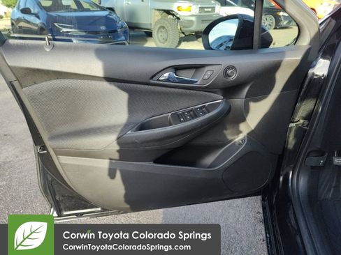 Used 2019 Chevrolet Cruze LS image 12