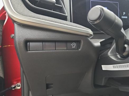 Used 2026 Nissan Kicks SV FWD image 38